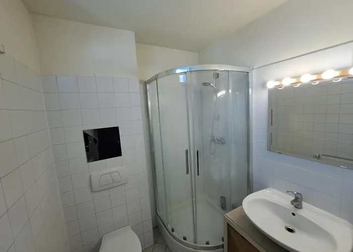 Im Herzen Von Mit Schlossberg Blick غراتس