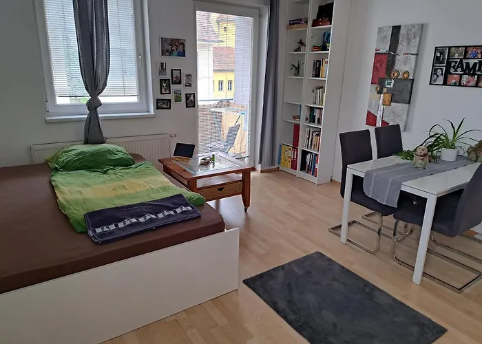 Im Herzen Von Mit Schlossberg Blick شقة *