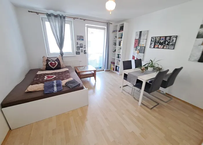 Im Herzen Von Mit Schlossberg Blick شقة غراتس