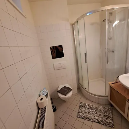 Im Herzen Von Mit Schlossberg Blick Graz